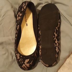 American Eagle black flats
